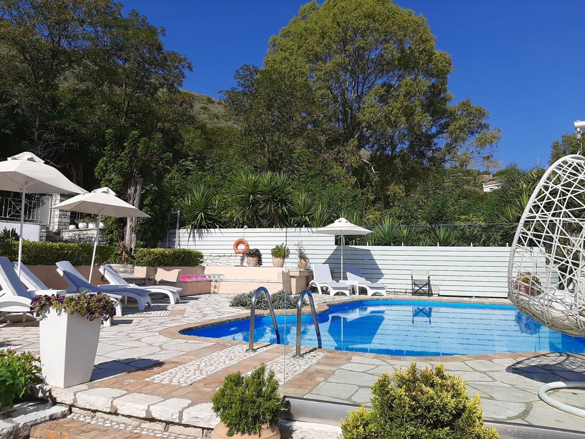 Imerolia Beach Villa Kassiopi Corfu ภายนอก รูปภาพ