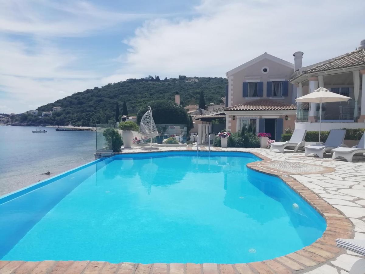 Imerolia Beach Villa Kassiopi Corfu ภายนอก รูปภาพ