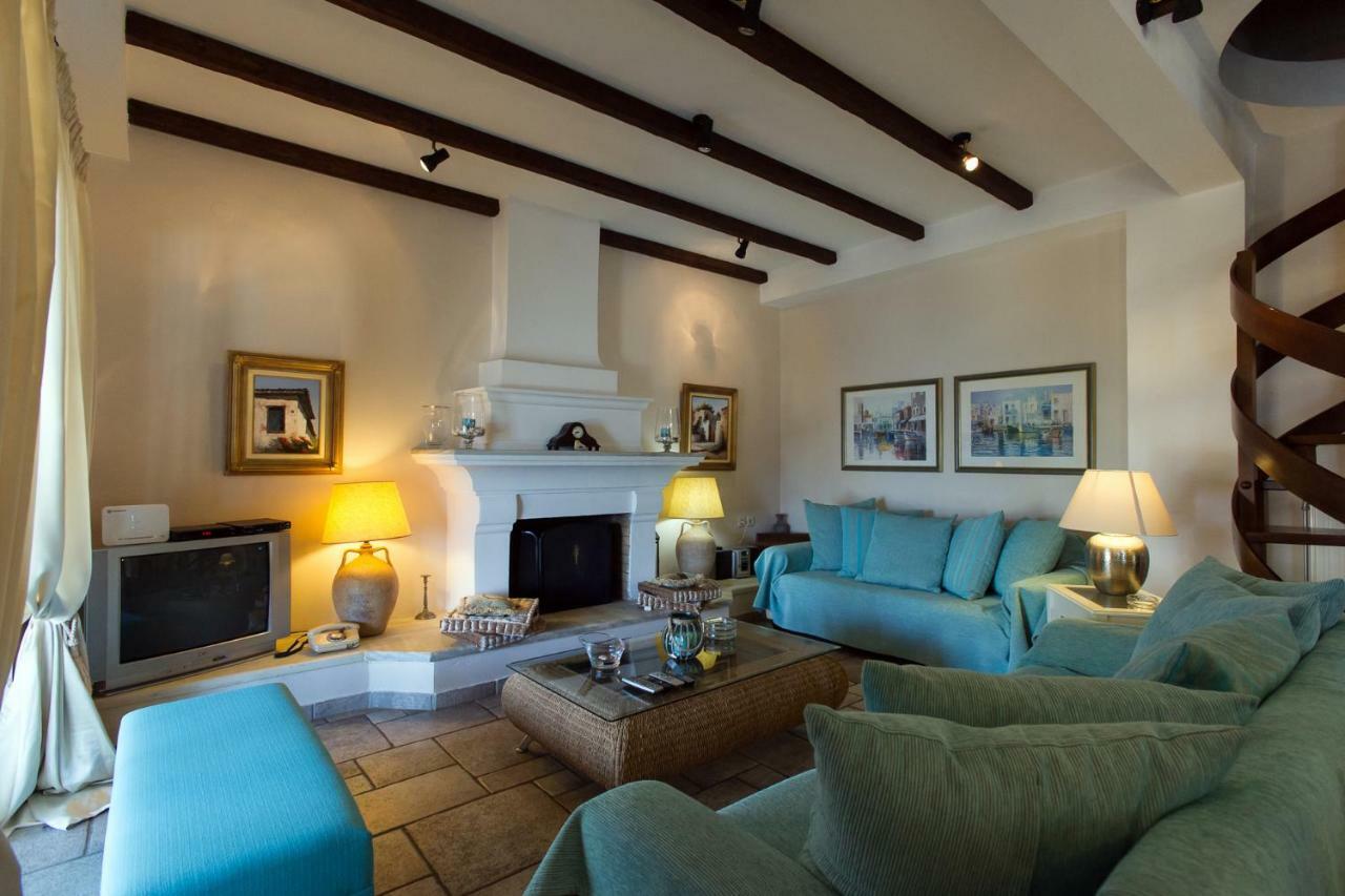 Imerolia Beach Villa Kassiopi Corfu ภายนอก รูปภาพ