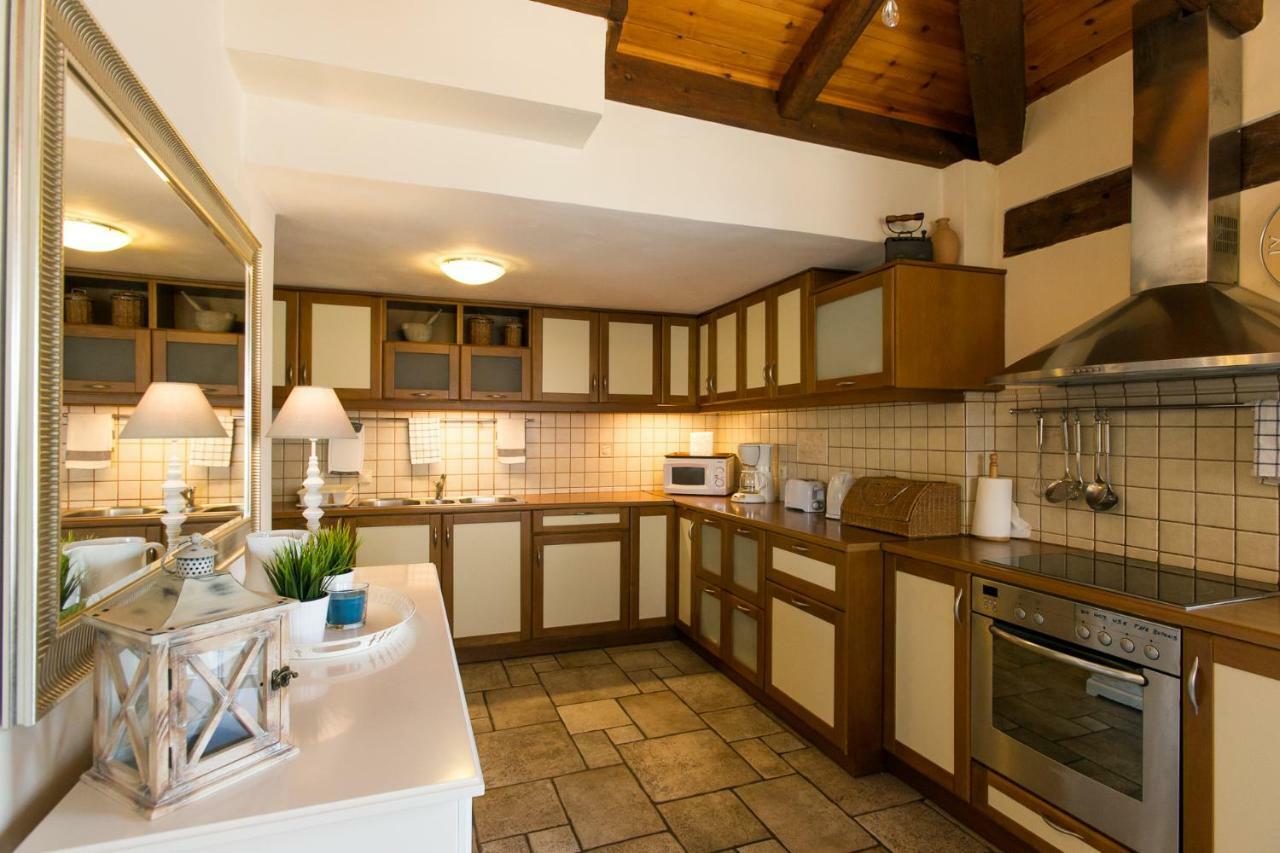 Imerolia Beach Villa Kassiopi Corfu ภายนอก รูปภาพ